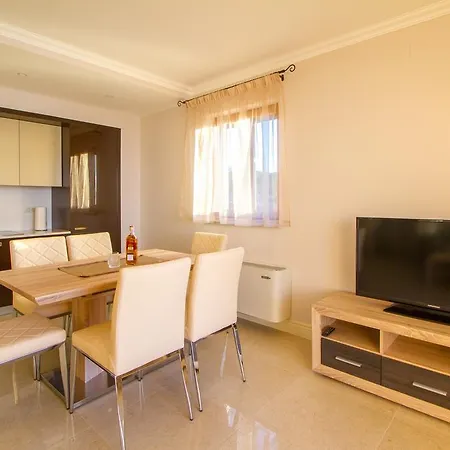 Luxury Matea Apartament